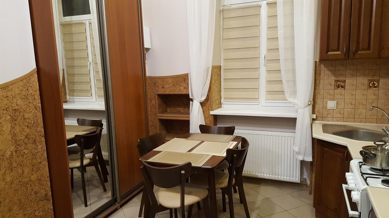 Soprano Apartment Лвив Екстериор снимка